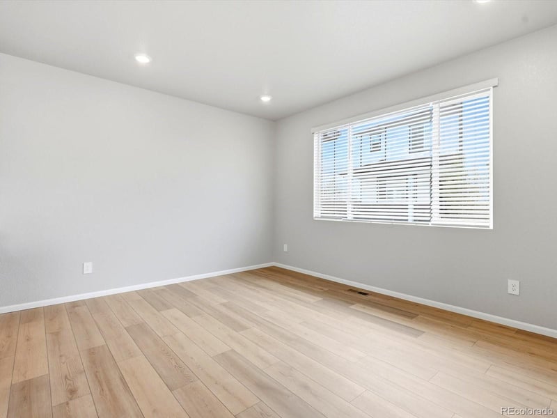 2197 E 164th Ave, Thornton, CO 80602