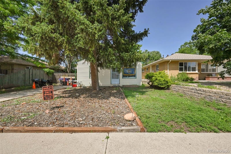 735 Krameria St, Denver, CO 80224