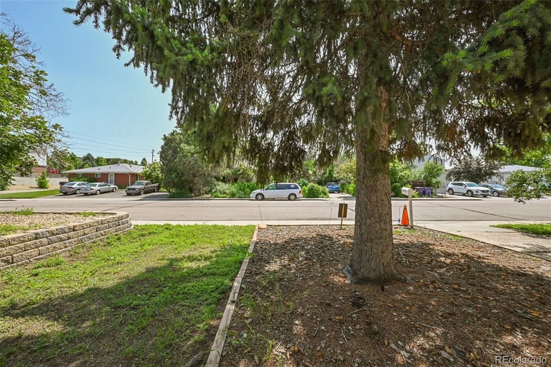 735 Krameria St, Denver, CO 80224