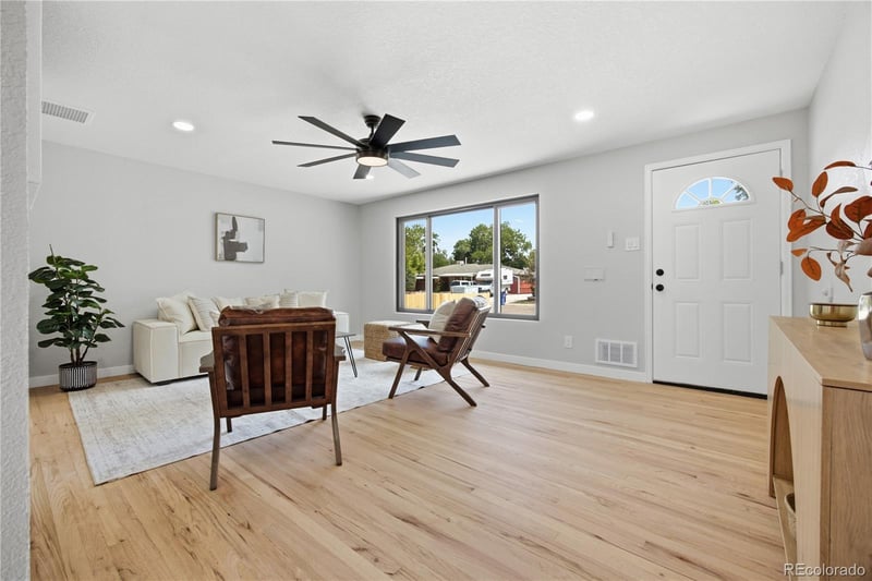 3049 Ursula St, Aurora, CO 80011