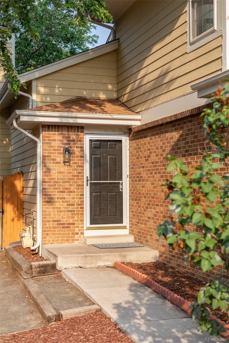 1562 Spruce St, Denver, CO 80231