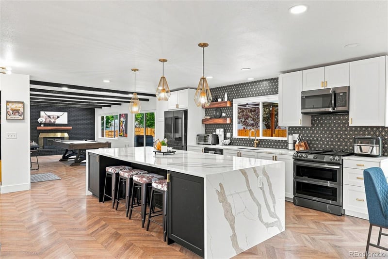 2320 Holly Pl, Denver, CO 80222