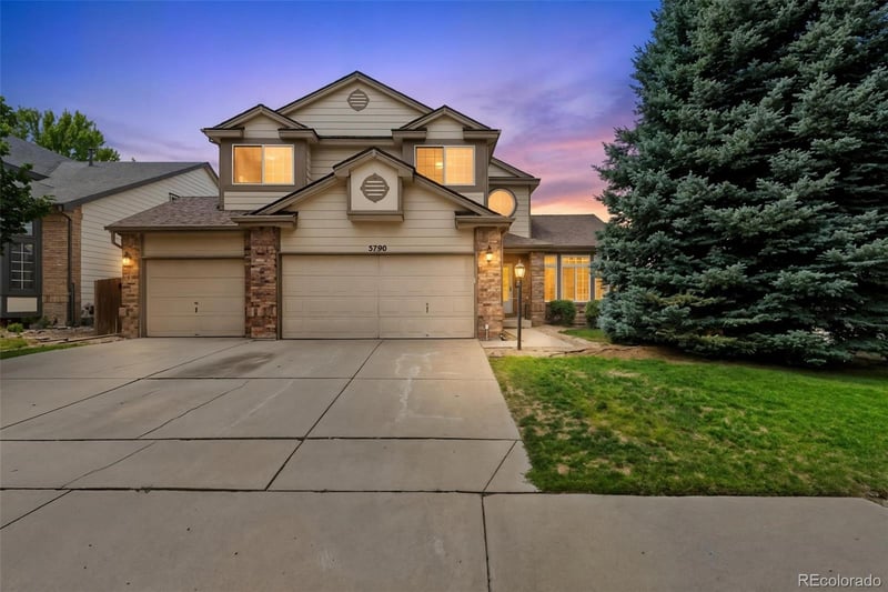 5790 Danube Cir #R, Aurora, CO 80015