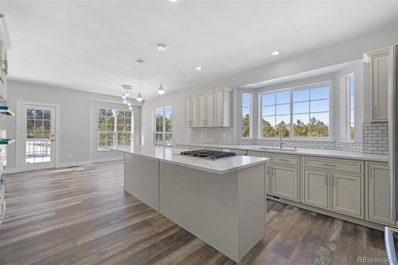 695 Kings Deer Point, Monument, CO 80132