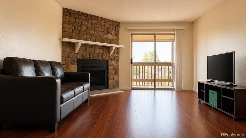 1895 Pitkin St #B, Aurora, CO 80017
