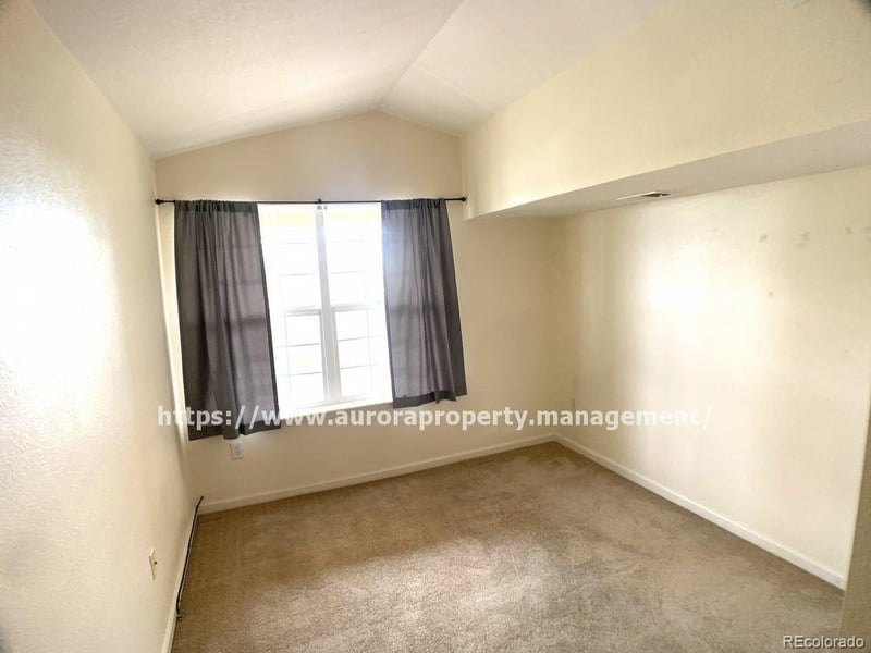 5765 Genoa Way #1-305, Aurora, CO 80019