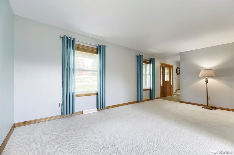 6816 Hillpark Ave, Parker, CO 80134