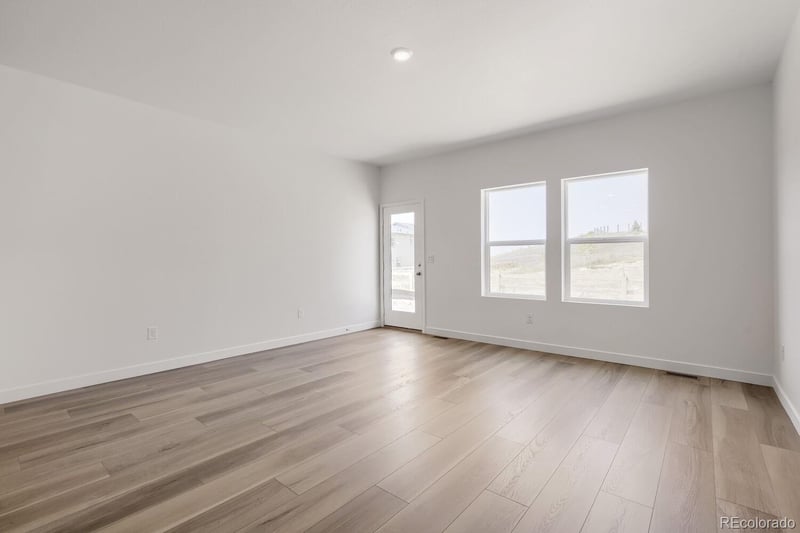 1694 Drumming Dr, Windsor, CO 80550