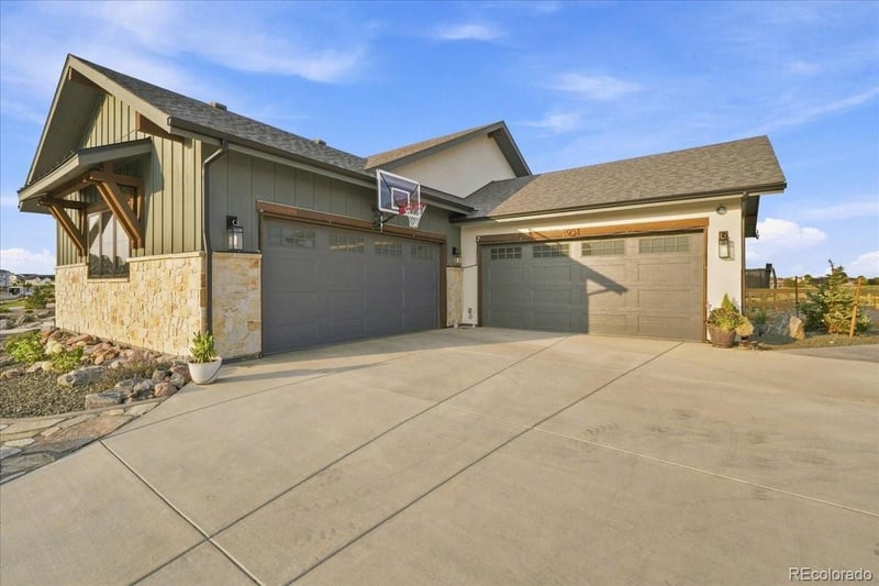 951 Warbling Dr, Windsor, CO 80550