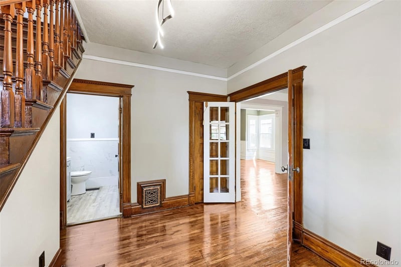 1827 Weber St, Colorado Springs, CO 80907