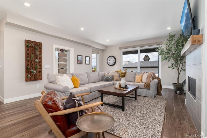 3271 S Sherman St, Englewood, CO 80113