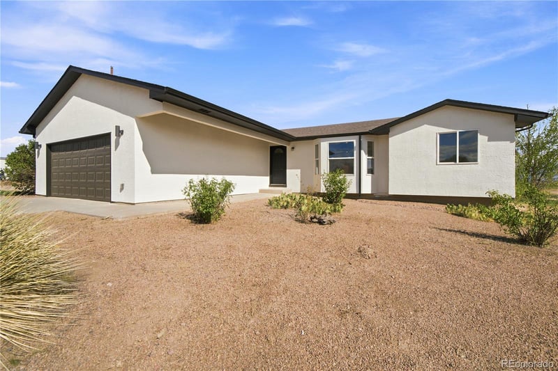 1124 E Lilac Ct, Pueblo West, CO 81007