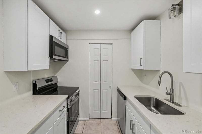 1300 Golden Cir #302, Golden, CO 80401