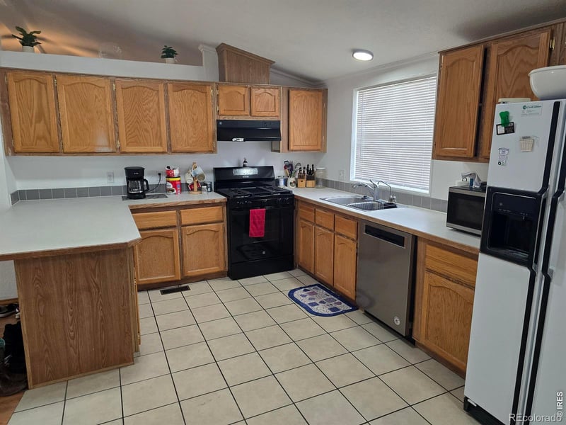 15849 Deerfield St, Sterling, CO 80751