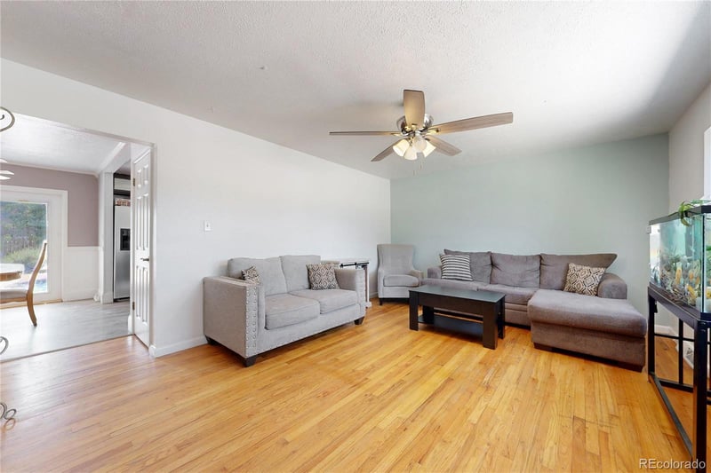 1320 27th St, Greeley, CO 80631