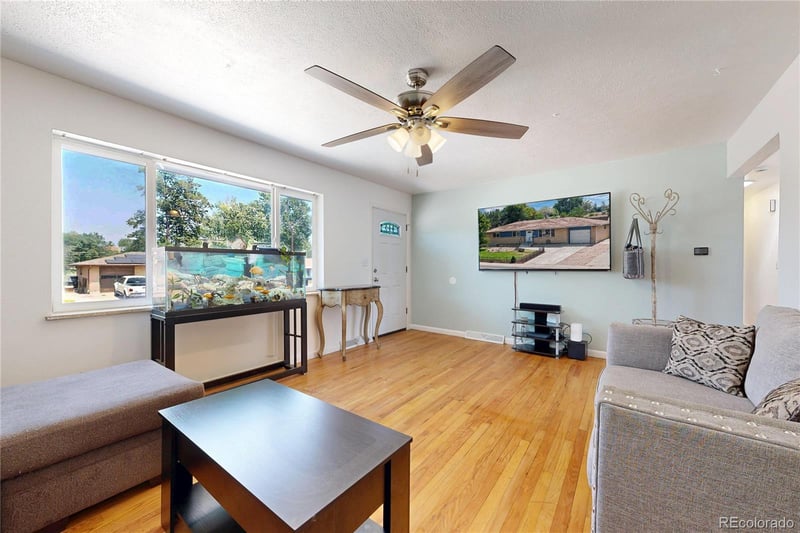 1320 27th St, Greeley, CO 80631