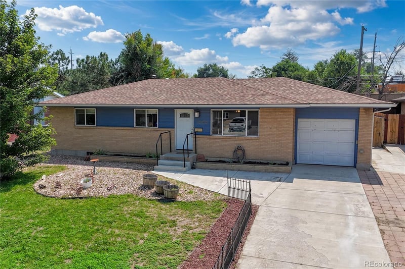1320 27th St, Greeley, CO 80631