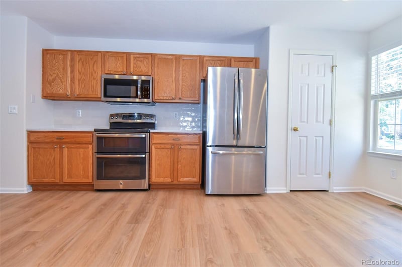 16359 Phillips Dr, Englewood, CO 80112
