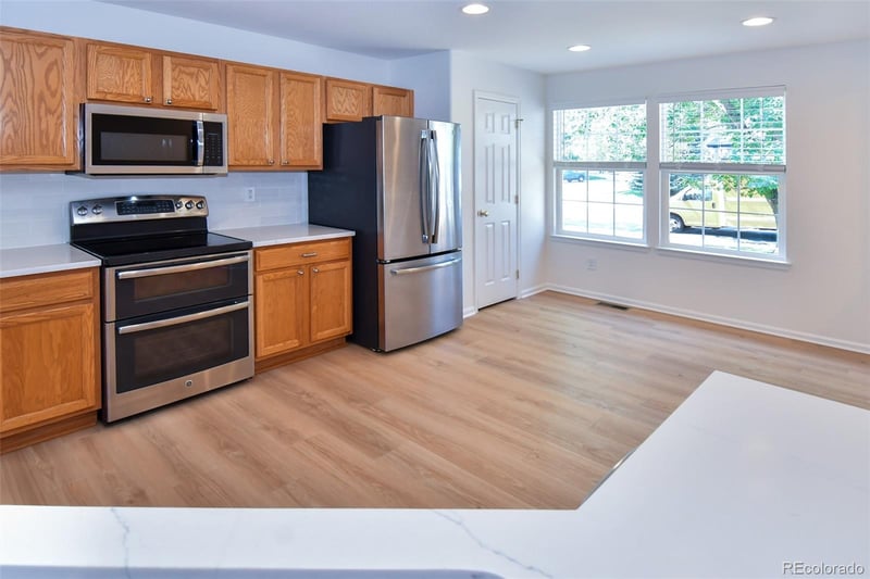 16359 Phillips Dr, Englewood, CO 80112