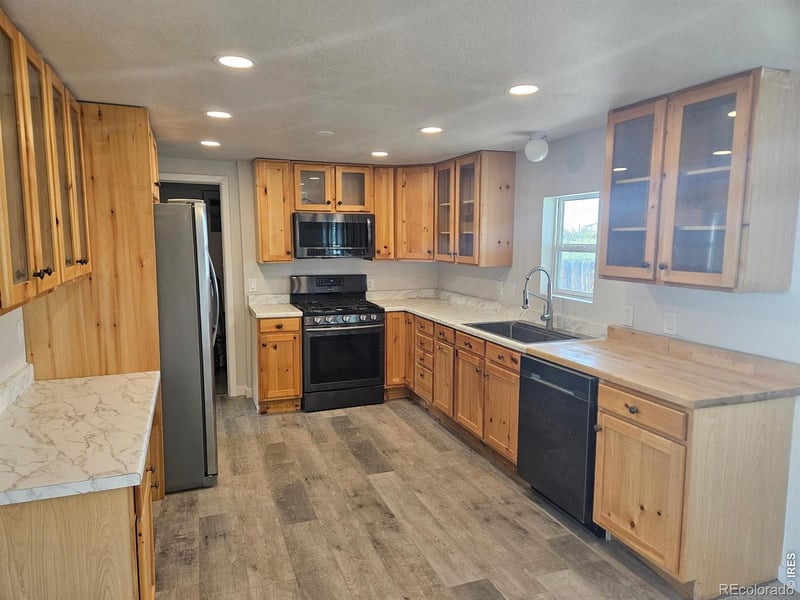 620 1st St, Bennett, CO 80102