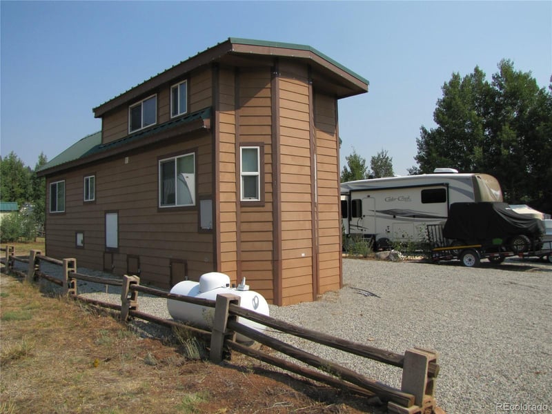 24 Whistle Way, Hartsel, CO 80449