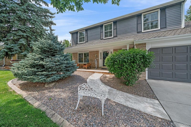 9885 W Aqueduct Pl, Littleton, CO 80123