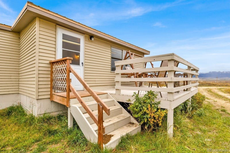2000 County Road 241, Westcliffe, CO 81252
