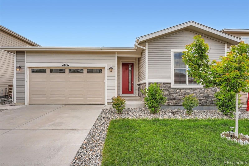 22052 Standford Cir, Aurora, CO 80015