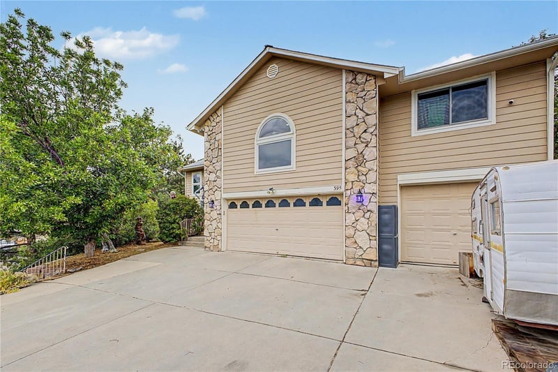 395 Dawson Ct, Castle Rock, CO 80104