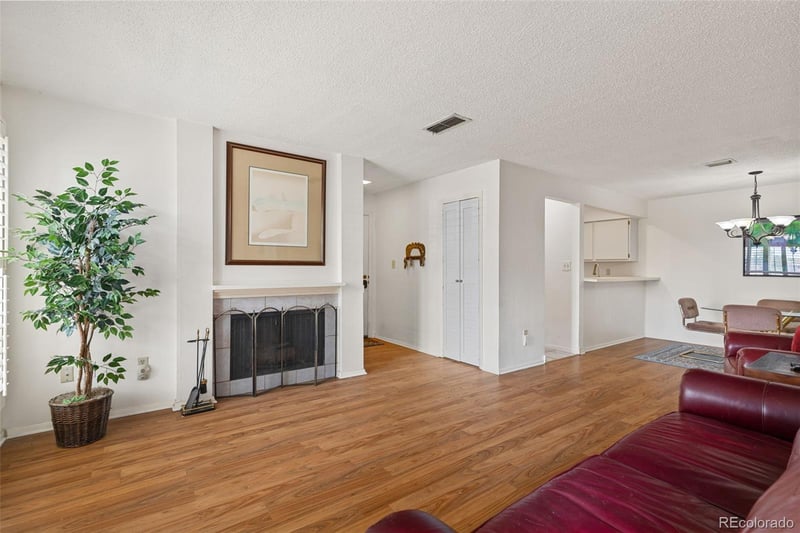 2350 E Geddes Ave #E, Centennial, CO 80122