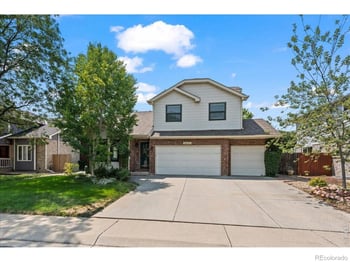 2431 Maplewood Cir E, Longmont, CO 80503