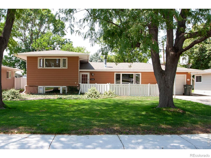 910 10th Ave, Sterling, CO 80751