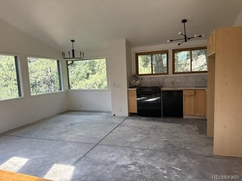 397 Glendale Gulch Rd, Jamestown, CO 80455