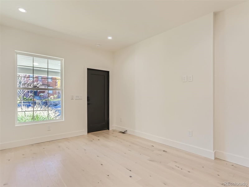 11 Pennsylvania St, Denver, CO 80203