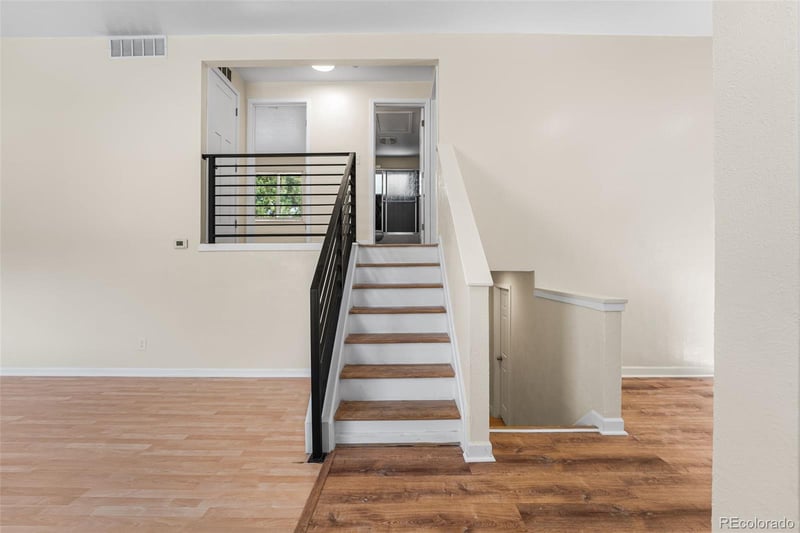 4832 Genoa St, Centennial, CO 80015