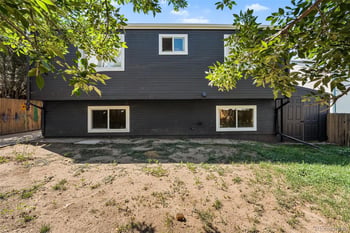4832 S Genoa St, Centennial, CO 80015