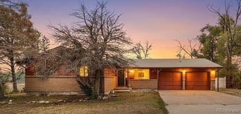 11 Macnaughton Rd, Pueblo, CO 81001