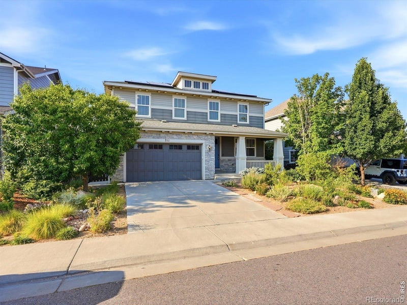 711 Old Wagon Trail Cir, Lafayette, CO 80026