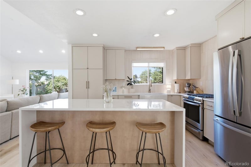 5981 S Vivian St, Littleton, CO 80127
