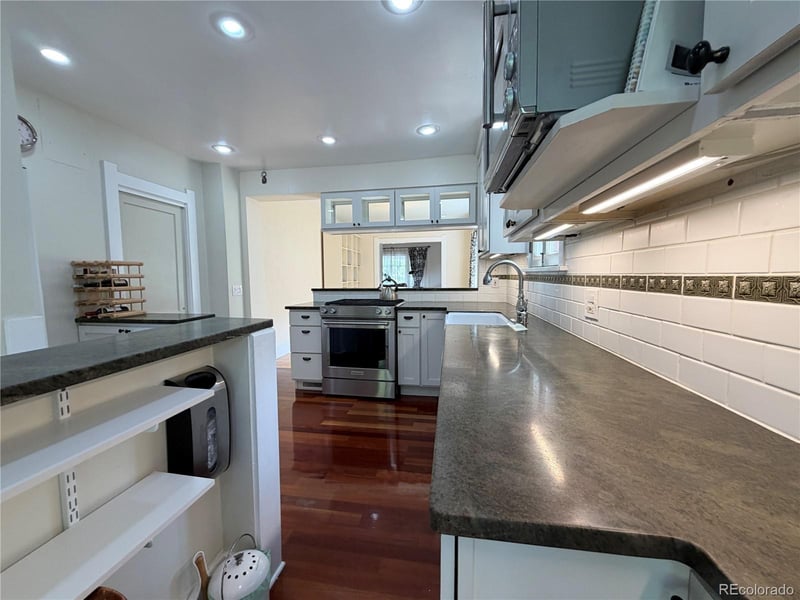631 Jackson St, Denver, CO 80206