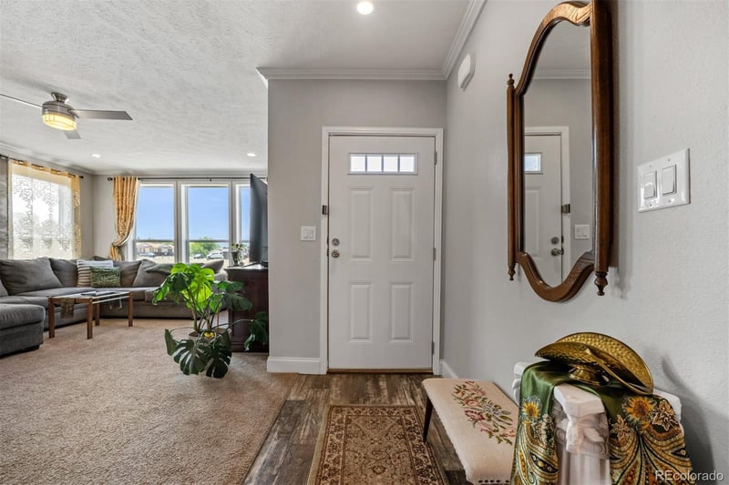 279 Acorn Dr, Pueblo West, CO 81007