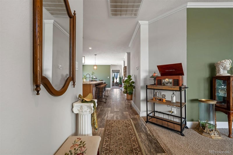279 Acorn Dr, Pueblo West, CO 81007