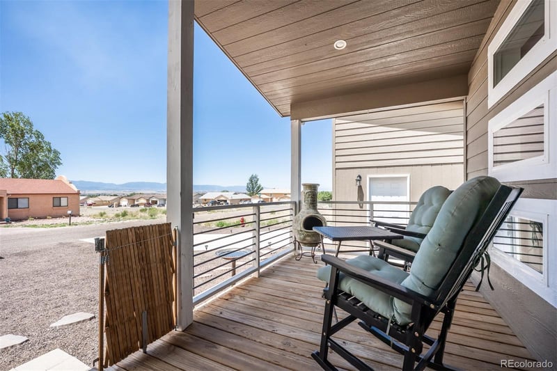 279 Acorn Dr, Pueblo West, CO 81007