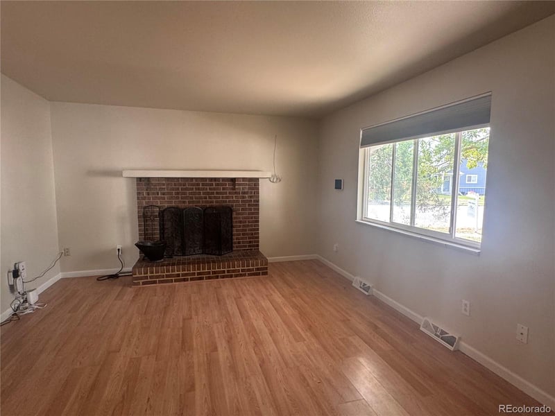 1102 Nucla St, Aurora, CO 80011
