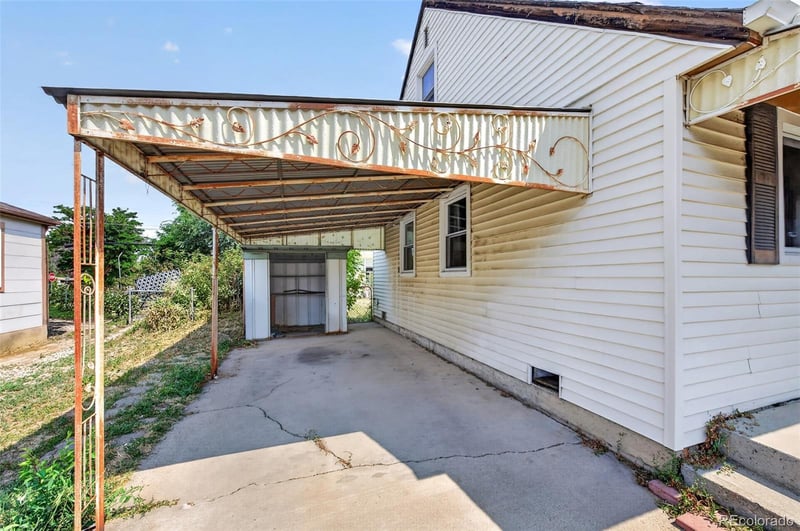 10831 Lowry Pl, Aurora, CO 80010