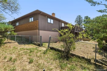 2260 Mesa Rd, Colorado Springs, CO 80904