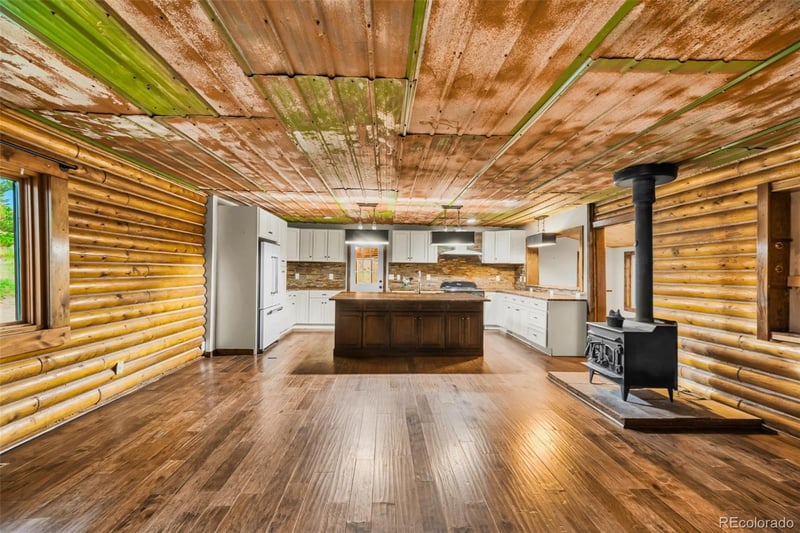 395 Georgia Dr, Jefferson, CO 80456