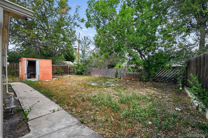225 Holland St #B, Denver, CO 80226