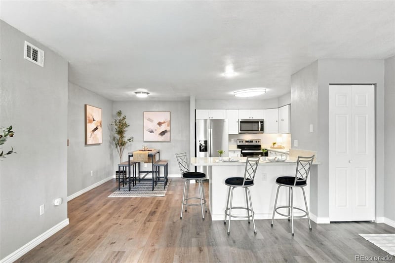 12093 W Cross Dr #204, Littleton, CO 80127