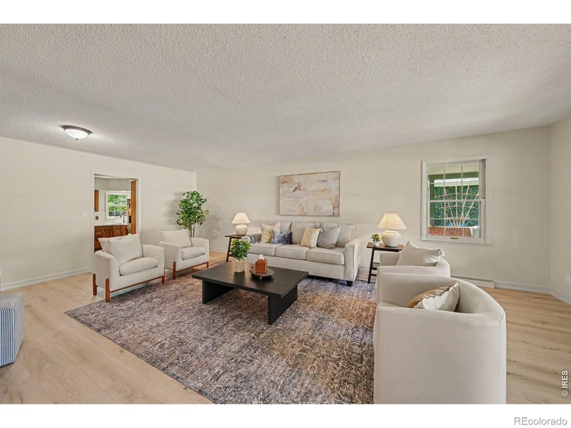 1924 21st Ave Ct, Greeley, CO 80631